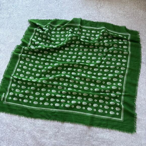 Moismont Green Wool Scarf - Picture 1 of 4